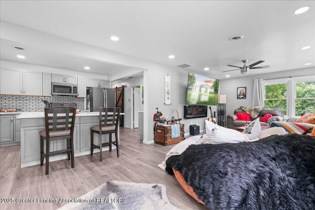 3707 W Michigan Avenue, Lansing, MI 48917