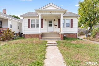 2317 S 5TH Street, Springfield, IL 62703