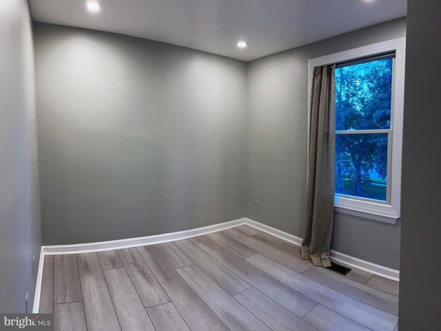 17 ABBOTT FARM CT, Hamilton, NJ 08610