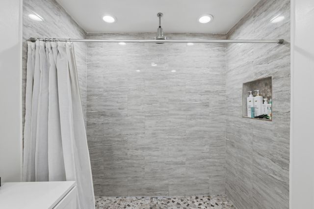 2524 Mares Road SW, Albuquerque, NM 87105