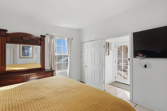 2524 Mares Road SW, Albuquerque, NM 87105