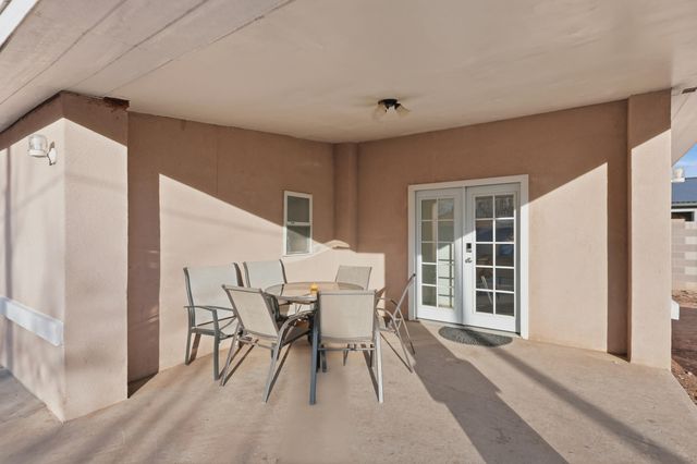 2524 Mares Road SW, Albuquerque, NM 87105