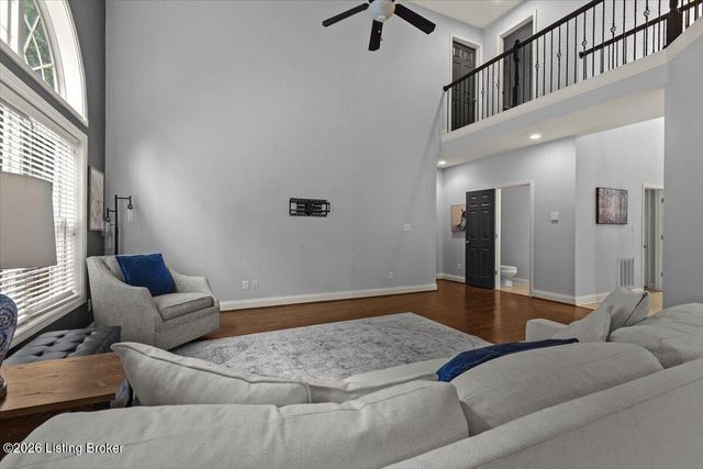 8003 Williamsgate Cir, Crestwood, KY 40014