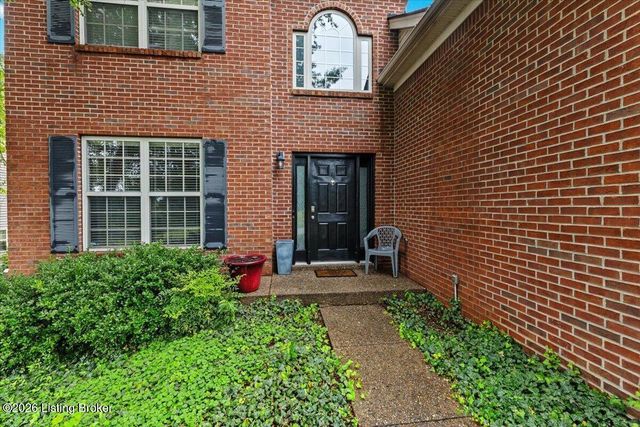 8003 Williamsgate Cir, Crestwood, KY 40014