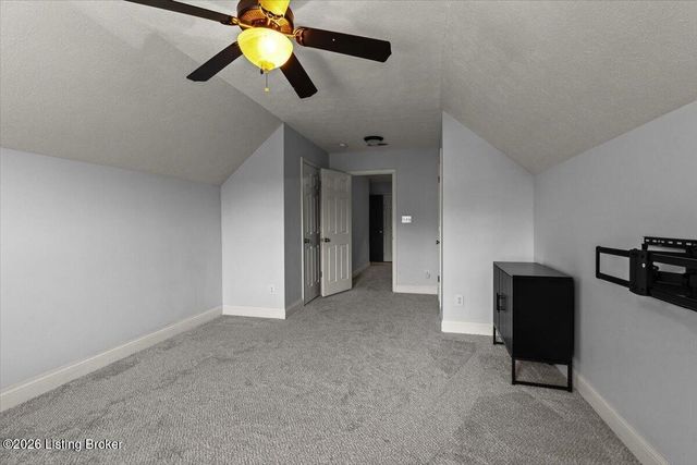 8003 Williamsgate Cir, Crestwood, KY 40014