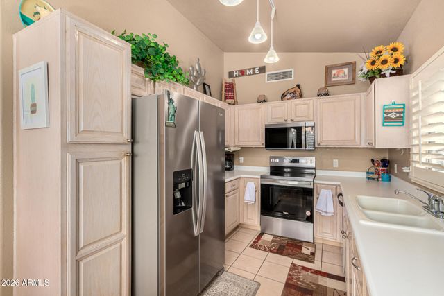 14300 W BELL Road 331, Surprise, AZ 85374