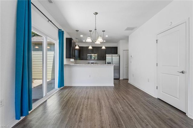 2806 Baldwin DR, Chesapeake, VA 23321