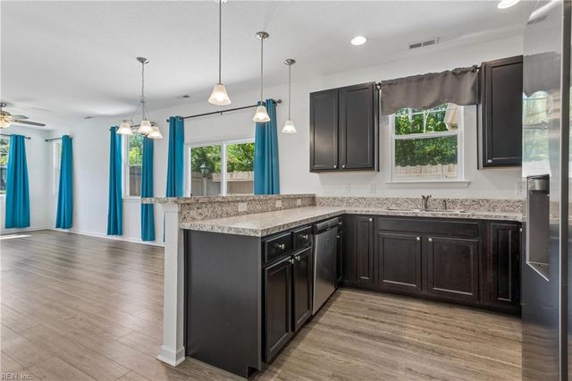 2806 Baldwin DR, Chesapeake, VA 23321