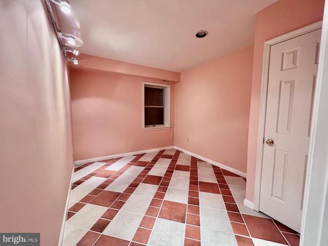 1445 HAMPTON HILL CIR, Mclean, VA 22101