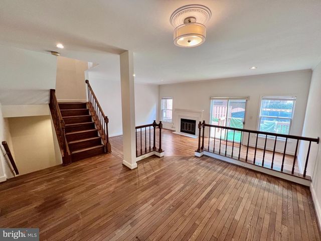 1445 HAMPTON HILL CIR, Mclean, VA 22101