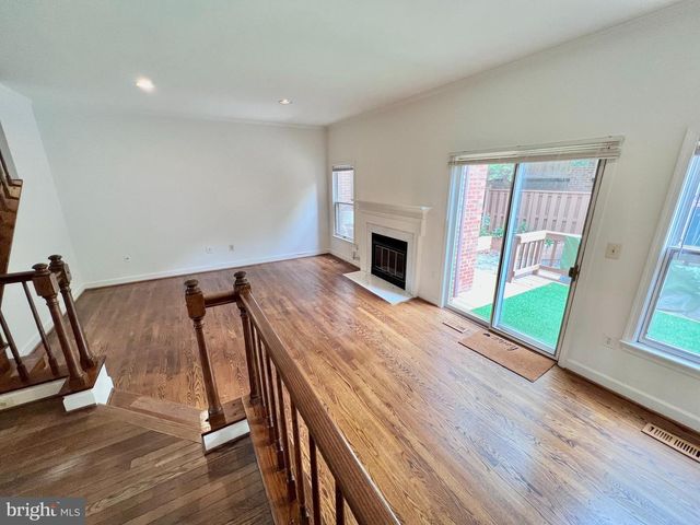 1445 HAMPTON HILL CIR, Mclean, VA 22101