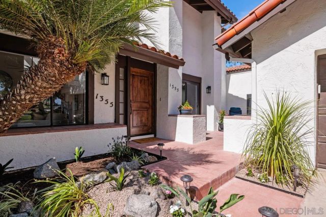 1355 Sun Valley Road, Solana Beach, CA 92075