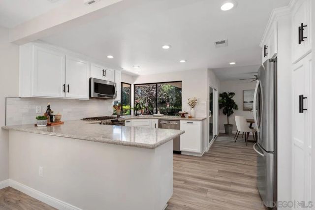 1355 Sun Valley Road, Solana Beach, CA 92075
