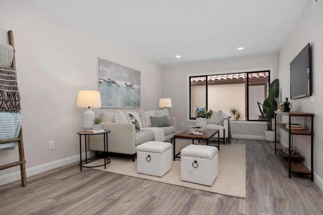 1355 Sun Valley Road, Solana Beach, CA 92075