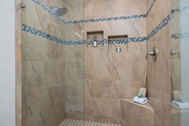 1355 Sun Valley Road, Solana Beach, CA 92075