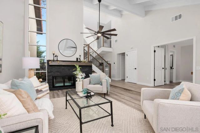 1355 Sun Valley Road, Solana Beach, CA 92075