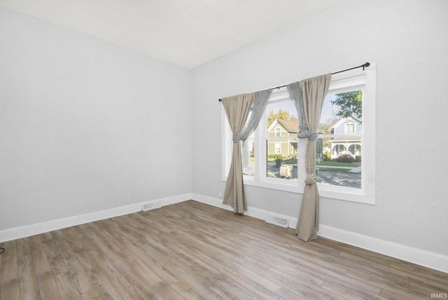 918 W Lasalle Avenue, South Bend, IN 46601