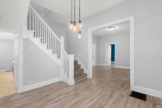 918 W Lasalle Avenue, South Bend, IN 46601