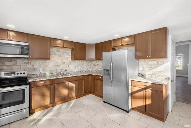 918 W Lasalle Avenue, South Bend, IN 46601