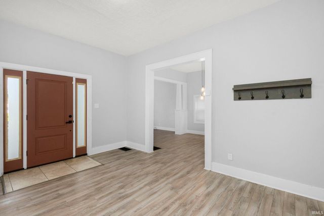 918 W Lasalle Avenue, South Bend, IN 46601