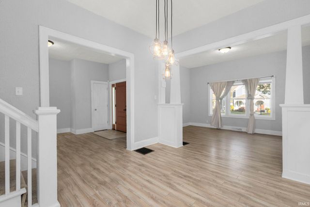 918 W Lasalle Avenue, South Bend, IN 46601