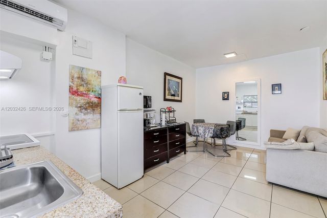 12085 W Dixie Highway, Biscayne Park, FL 33161