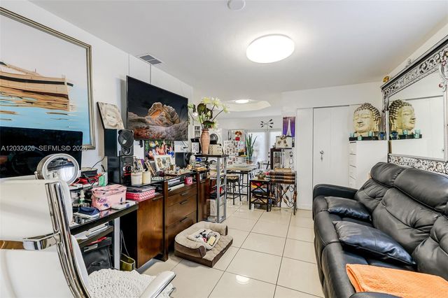 12085 W Dixie Highway, Biscayne Park, FL 33161