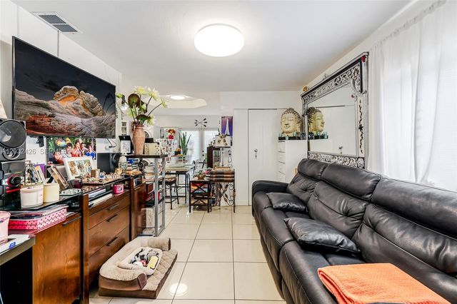12085 W Dixie Highway, Biscayne Park, FL 33161