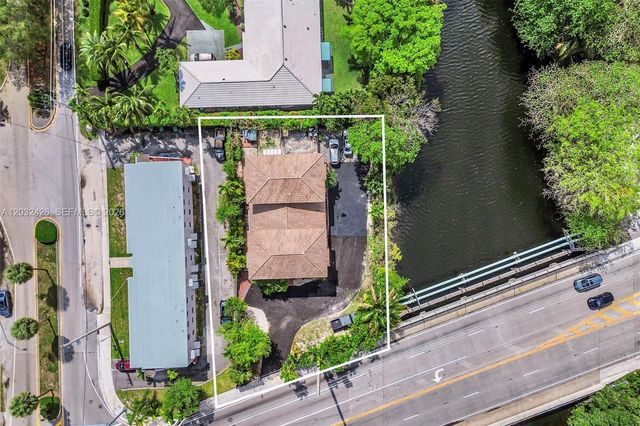 12085 W Dixie Highway, Biscayne Park, FL 33161