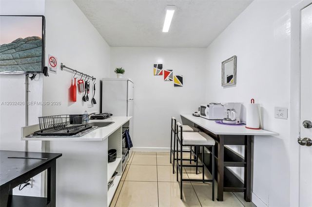 12085 W Dixie Highway, Biscayne Park, FL 33161