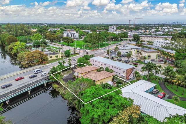 12085 W Dixie Highway, Biscayne Park, FL 33161