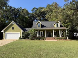 131 Waterford Place, Dothan, AL 36303