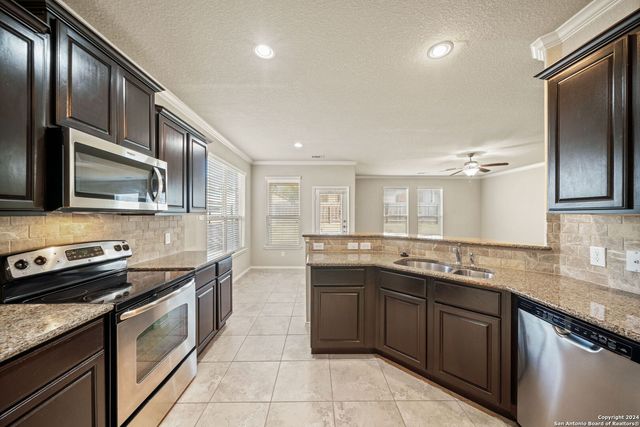 536 Wagon Wheel Way, Cibolo, TX 78108