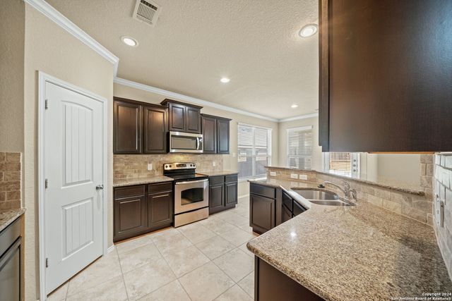 536 Wagon Wheel Way, Cibolo, TX 78108