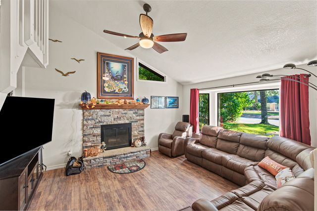 30 SE Bay Drive, Fort Walton Beach, FL 32548