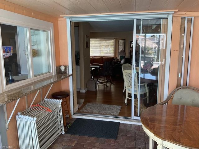 4617 Forest glen DR, North Fort Myers, FL 33903