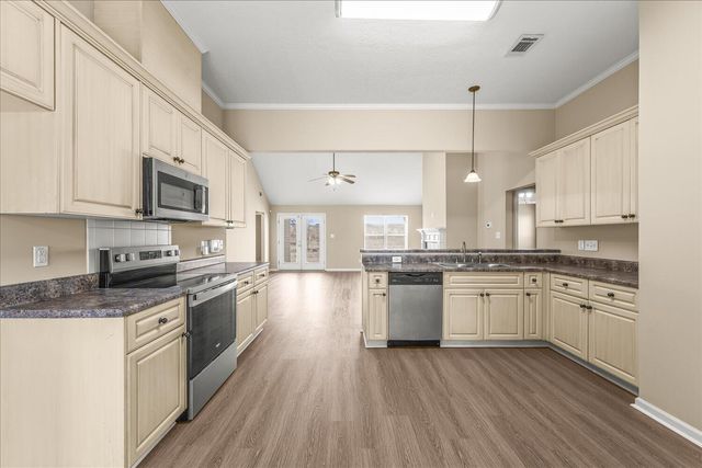 2672 Ardwick Drive, Hephzibah, GA 30815