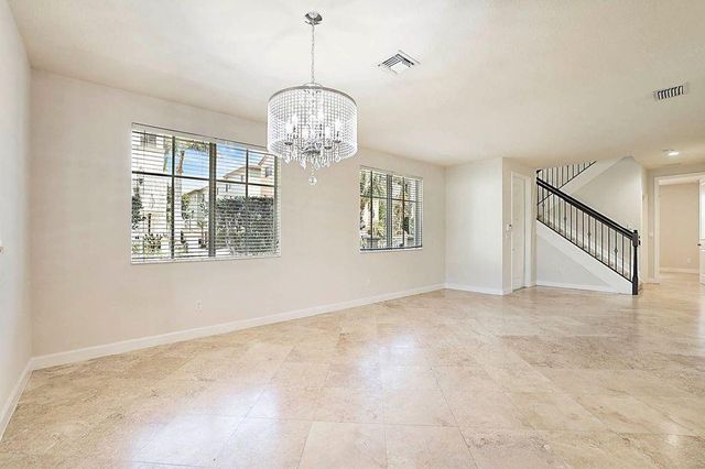 105 NW Gardner St, Boca Raton, FL 33432