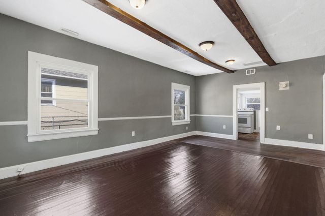 936 S Douglas Avenue, Springfield, MO 65806