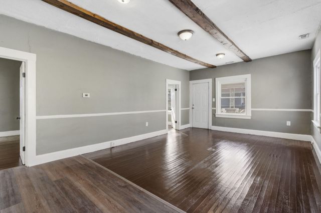 936 S Douglas Avenue, Springfield, MO 65806