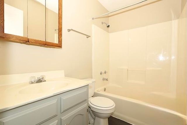 2887 LETREC CV, Memphis, TN 38127