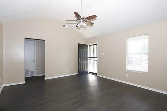 2887 LETREC CV, Memphis, TN 38127