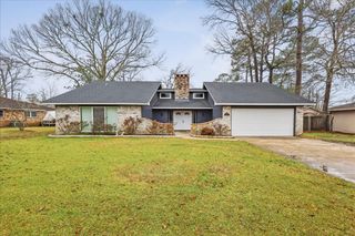 121 Timbercreek Lane, Lumberton, TX 77657