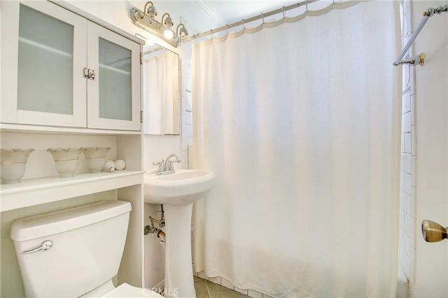 10884 Cypress ave, Riverside, CA 92505