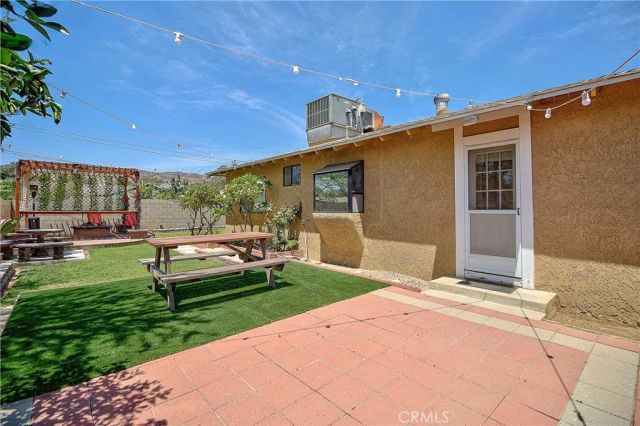 10884 Cypress ave, Riverside, CA 92505