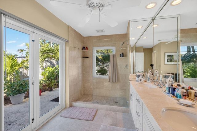 2871 NE 26th Court, Fort Lauderdale, FL 33306