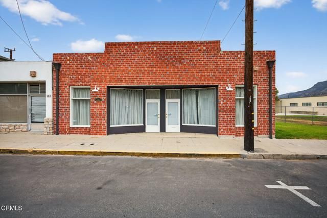 141 Davis Street, Santa Paula, CA 93060