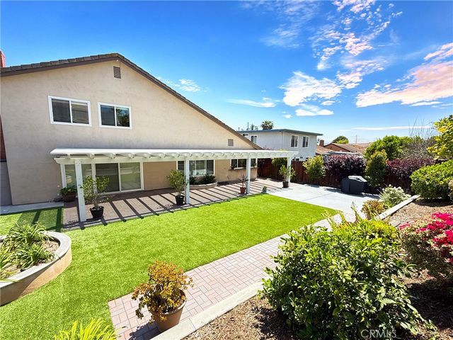 25081 Grissom Road, Laguna Hills, CA 92653
