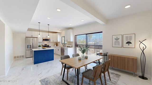 9051 E Cooper Street, Tucson, AZ 85710