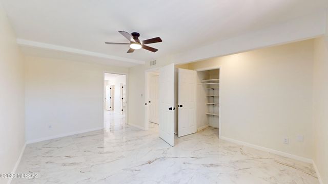 9051 E Cooper Street, Tucson, AZ 85710